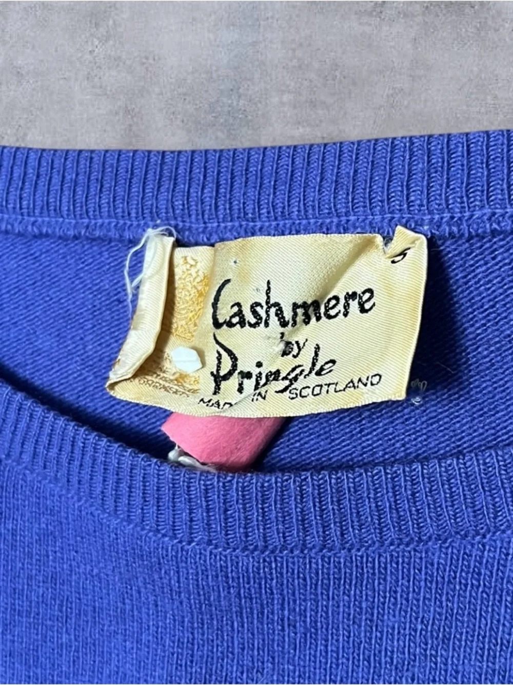 Vintage 60s 100% Cashmere by Pringle Made in Scotland Sz S Purple Sweater - Picture 3 of 7